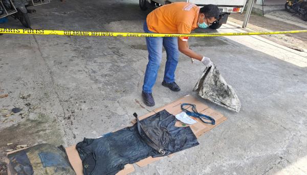 Barang bukti kasus mayat dimutilasi dan dicor di TKP Mulawarman, Tembalang, Kota Semarang, Selasa 9 Mei 2023. (Eka Setiawan)