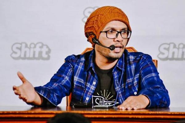 Hanan Attaki Ikrar ke NU Ustaz Hanan Attaki mengungkapkan kisahnya berbaiat ke NU sekaligus bangga menjadi warga Nahdliyyin. (Foto: ist)