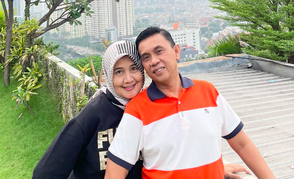 Derry Empat Sekawan Artis menikahi pramugari cantik. (Foto: Instagram)