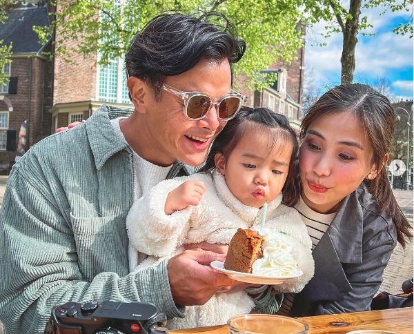 Dion Wiyoko Dan Istri Pasangan artis pejuang LDR. (Foto: instagram)