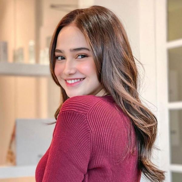 Artis sinetron wanita tercantik. (Foto: instagram)