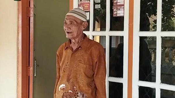 Kakek Sunjani akan berangkat haji Kakek Sunjani, pria berusia 96 tahun asal Bandarlampung ini segera menunaikan ibadah haji setelah menabung selama 9 tahun (Ruslan AS/MNC Portal)