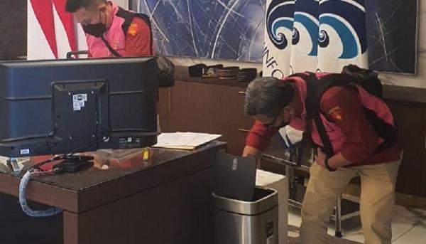 Kejagung 2 Tim penyidik Kejagung RI menggeledah ruang kerja Johnny G Plate di Kantor Kementerian Komunikasi dan Informatika (Kominfo) pada hari ini Rabu (17/5/2023). (Foto istimewa).