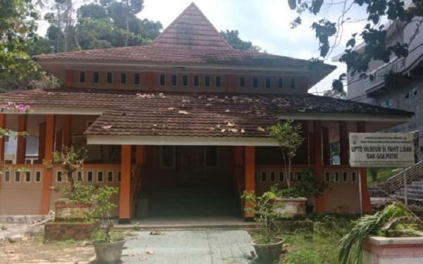 Museum Si Pahit Lidah Museum Si Pahit Lidah di Kabupaten OKU. (Foto: Kemendikbud)