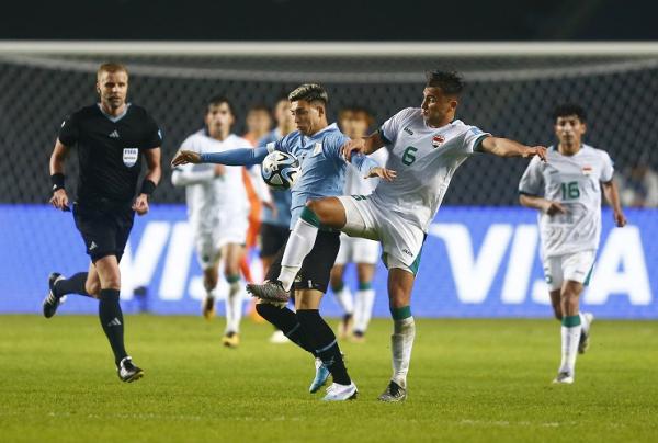 Irak dibantai Irak dibantai 0-4. Gol-gol Uruguay dicetak Matias Abaldo menit 38, Andreas Ferrari menit 48, gol bunuh diri Hussein Hassan menit 62 dan Alan Matturo menit 90+2. (foto: REUTERS)