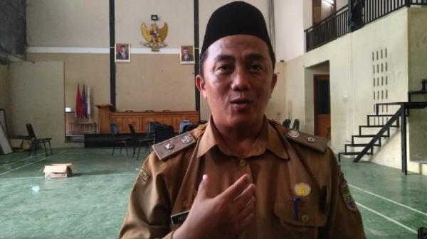 Kades Gunung Cupu Saeful Hidayat. (FOTO: ACEP MUSLIM)