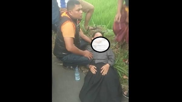 Santri terserempet rombongan moge Viral video santri terkapar setelah terserempet rombongan pengendara moge di Jalan Raya Sukahaji, Cihaurbeuti, Ciamis, Jawa Barat. (Foto: Istimewa).