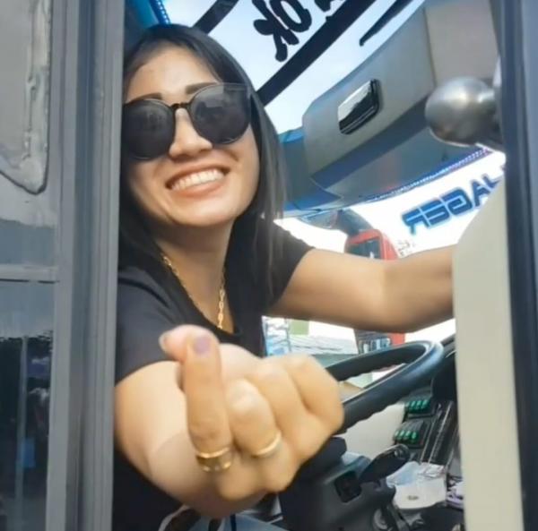 Driver Cantik 1