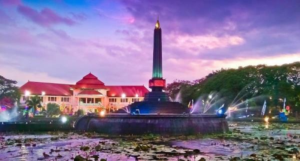 Julukan Kota Malang Persediaan LPG 3 kilogram (kg) di beberapa pedagang eceran di Kota Malang mulai langka. Kelangkaan terjadi mulai beberapa hari terakhir. (Foto: Avirista Midaada/ MPI)