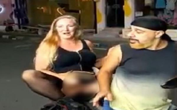 Bule Denmark Viral Bule Denmark inisial CAP (49) memamerkan kemaluan di Seminyak, Kuta, Bali. (Foto: tangkapan layar)