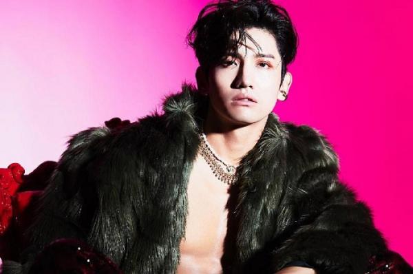 Changmin TVXQ, Idol Kpop begelar S2 Changmin TVXQ, Idol Kpop begelar S2 (Dok. IG changmin88)