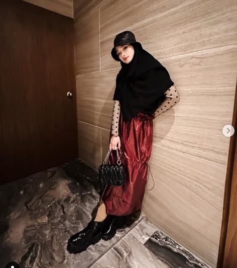 Inara Rusli Potret OOTD Inara Rusli. (foto: instagram)