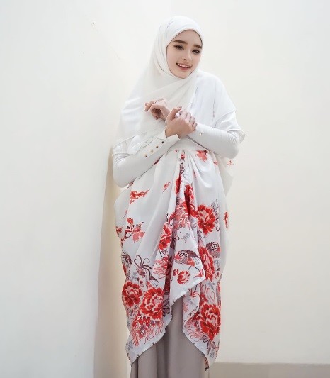 Inara Rusli1 Potret OOTD Inara Rusli. (foto: instagram)