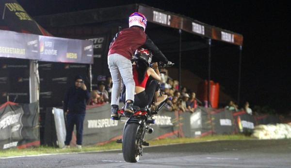 Supermoto Freestyle