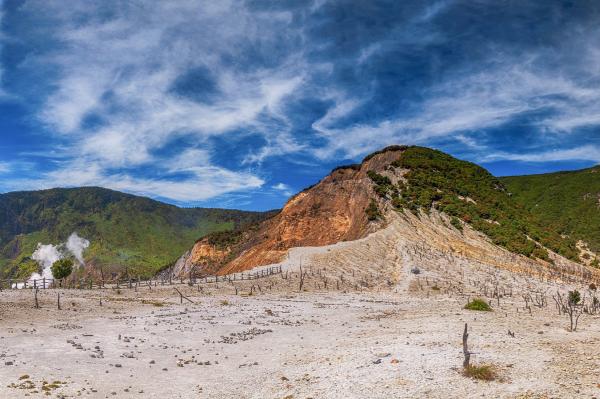 Gunung Papandayan Gunung Papandayan. (Foto: disparbud.jabarprov.go.id)