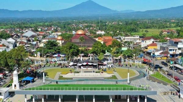 Kabupaten Tasikmalaya Kabupaten Bogor merupakan kabupaten di Jawa Barat terluas keempat. (Foto: Foto: YouTube/Balad Febry)