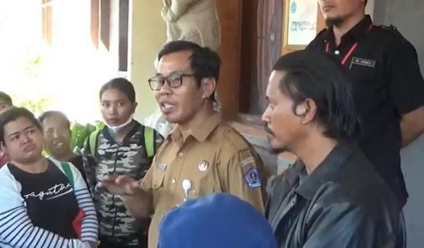 Ppdb Denpasar Kisruh 2 Kepala Bidang Pembinaan Pendidikan SD Disdikpora Kota Denpasar, Nyoman Suryawan. (Foto: Indira Arri)