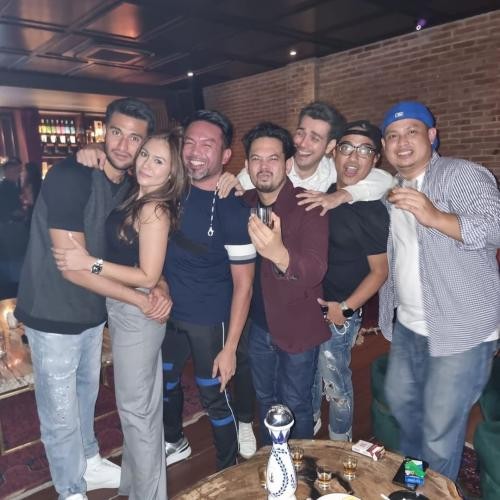 DBF3ADAF B002 455A B615 6791F25C5230 Potret mesra Wulan Guritno dan Sabda Ahessa. (foto: Instagram)