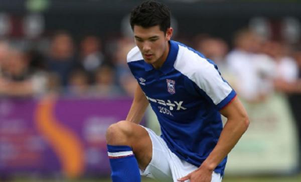 Elkan Baggott Elkan Baggott bakal kembali dipinjamkan Ipswich Town ke klub lain musim ini. (Foto: Instagram/elkanbaggott)