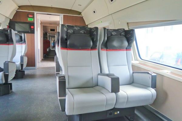 Kursi First Class KCJB