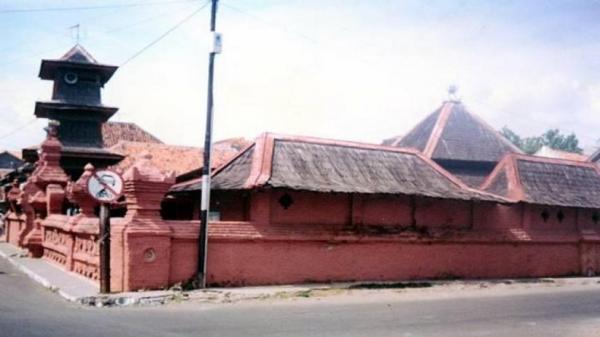 MASJID MERAH PANJUNAN Masjid Merah Panjunan. (FOTO: ISTIMEWA)