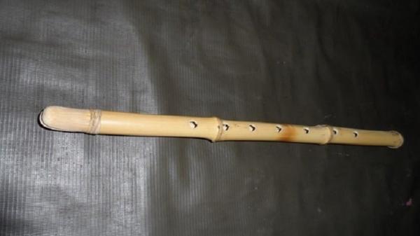 Toleat Toleat merupakan alat musik Jawa Barat mirip suling. (Foto: Istimewa)