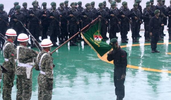 Pasukan Elite Kostrad Tontaipur Pasukan elite Kostrad Peleton Intai Tempur (Taipur) memiliki keahlian khusus sabotase dan intelijen, salah satunya dengan sumpit dayak untuk operasi jarak dekat. (Foto : kostrad.mil.id)