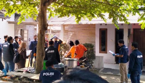 Rekonstruksi Mutilasi Sleman Polda DIY menggelar rekonstruksi kasus pembunuhan disertai mutilasi mahasiswa UMY oleh dua tersangka di Sleman. (Foto: MPI)
