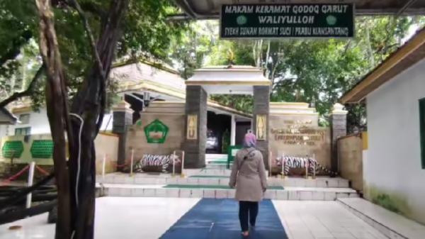 Petilasan Syekh Sunan Rohmat Suci atau Prabu Kian Santang di Godog, Cilauteureun, Garut. (FOTO: istimewa)