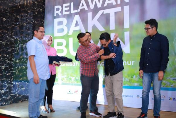 PT Bank Syariah Indonesia Tbk (BRIS) berkolaborasi dengan Relawan Bakti BUMN bersiap untuk menuntaskan misi sosial dan lingkungan di Meunasah Asan dan diikuti oleh total sepuluh relawan. (Foto: dok BSI)