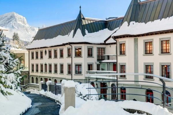 College Alpin Collège Alpin Beau Soleil, Villars-sur-Ollon, Swiss