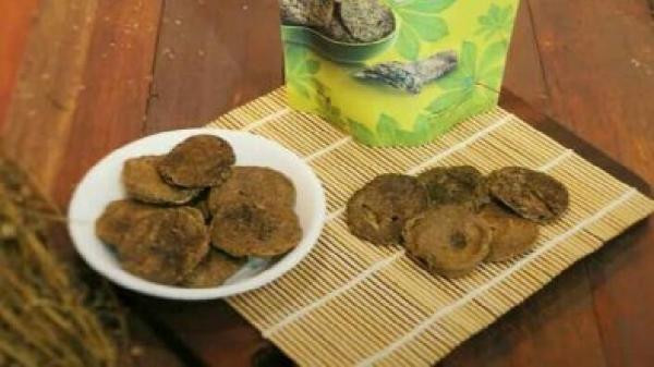 KERIPIK DAUN SINGKONG Keripik daun singkong khas Cimahi. (FOTO: istimewa)