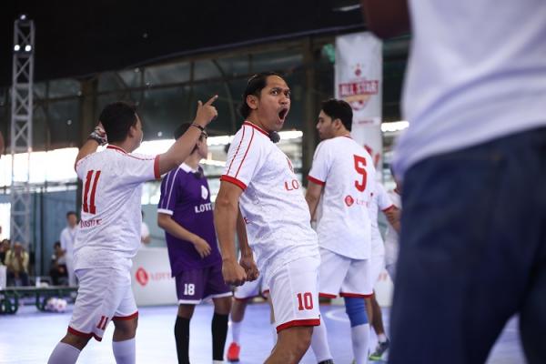 Ibnu Jamil Ibnu Jamil menjadi kapten tim New Today FC dalam All Star Futsal Challenge. (Foto: IST)