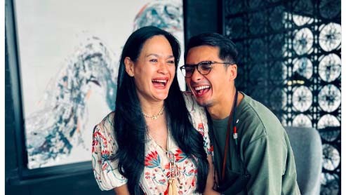 Dona Harun Ricky Harun Artis lawas seperti kakak beradik dengan anak. (Foto: instagram)