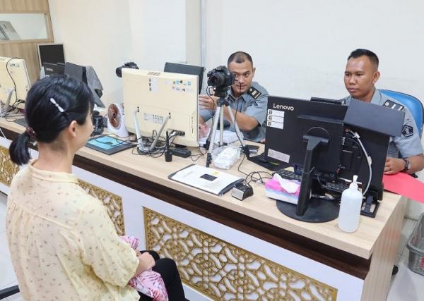 Pembuatan Paspor TKI Pembuatan paspor TKI