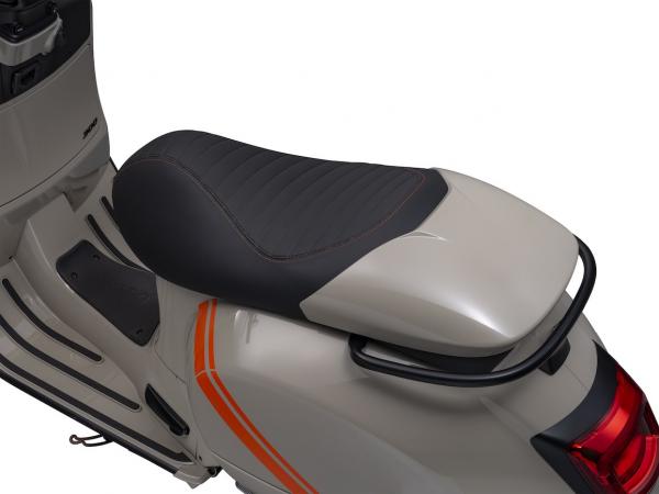 Vespa GTV 300 HPE 2