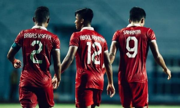 Bagas Kaffa bersama Abdul Rahman dan Ramadhan Sananta di Timnas.