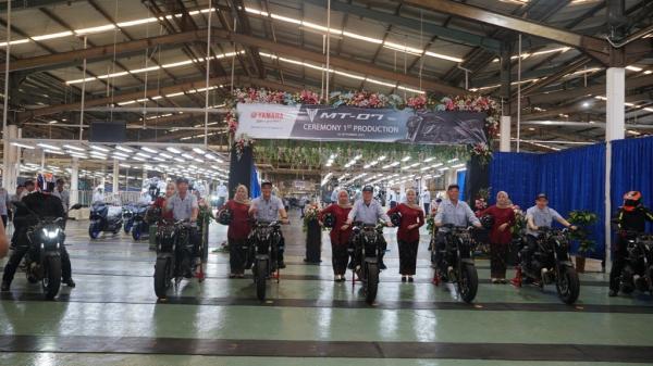 Yamaha MT 07 4