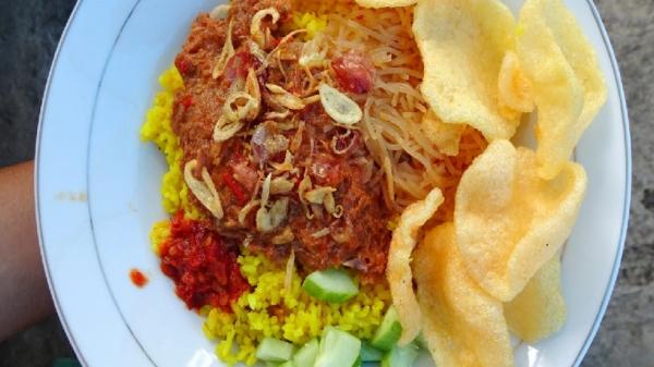 NASI KUNING SUMUR BANDUNG Nasi Kuning Sumur Bandung. (FOTO: ISTIMEWA)