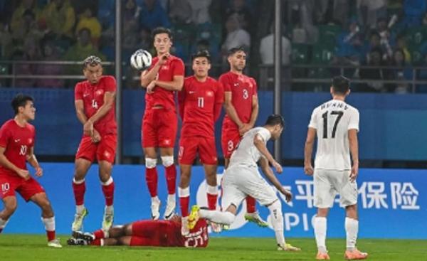 Uzbekisan menang comeback atas Hong Kong 2-1 pada matchday terakhir Grup C Asian Games 2022 cabang olahraga sepak bola, Senin (25/9/2023) sore WIB. (Foto: Instagram HK athlete)