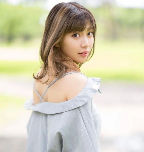 Hinako Umemura Artis Jepang pernah tinggal di Indonesia. (foto: instagram)