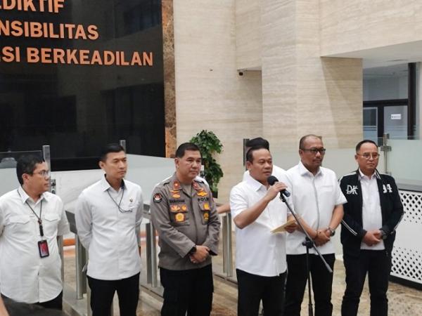 Satgas Antimafia Bola Kasatgas Antimafia Bola Polri Irjen Asep Edi Suheri memberi keterangan pers di Gedung Bareskrim Polri, Jakarta Selatan, Rabu (27/9/2023). (Foto: MPI/Puteranegara Batubara)