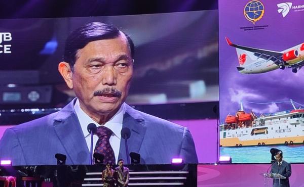 Luhut Binsar Pandjaitan ungkap rute kereta cepat sampai Surabaya bakal lewati Kertajati hingga Solo (Foto: iNews.id/ Heri Purnomo)