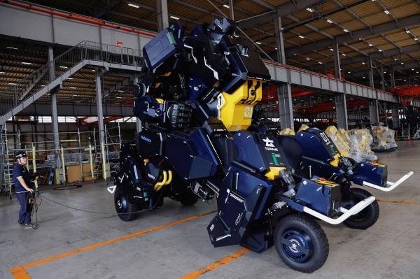 ARCHAX dapat digerakkan dengan mode kendaraan dan mode robot. (Foto: Reuters)