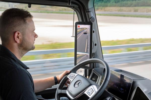 Mercedes Benz EActros 600 2