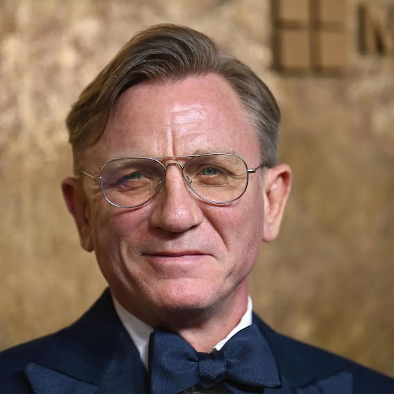Daniel Craig
