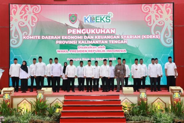 KDEKS Kalteng Dikukuhkan Pengurus KDEKS Provinsi Kalteng periode 2023-2025 resmi dikukuhkan. (Foto: dok Pemprov Kalteng)