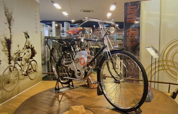 Motor Pertama Suzuki