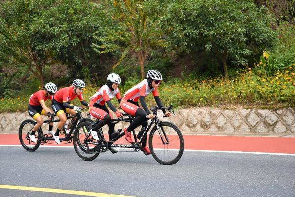 Para Balap Sepeda Timnas para balap sepeda Indonesia mencatat prestasi baru bersejarah pada Asian Para Games 2022 di Chun′an Jieshou Sports Centre, Jumat (27/10/2023). (Foto: NPC Indonesia)
