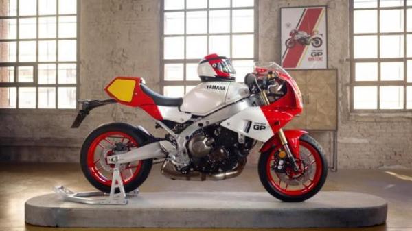 Yamaha XSR900 GP 2